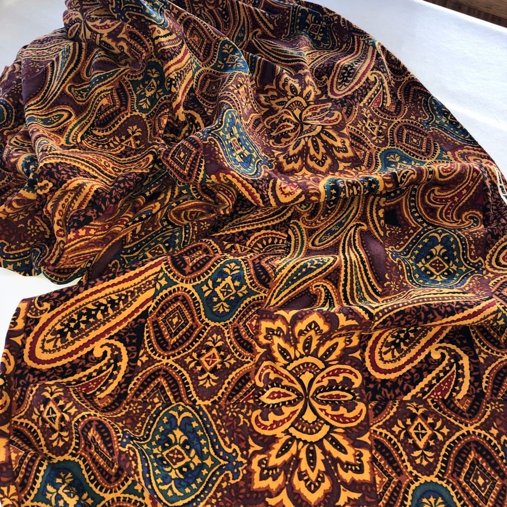 Cotton Blend Paisley Abstract Uncut Fabric (3.75 yds x 44”) GORGEOUS Colors! - Picture 4 of 15